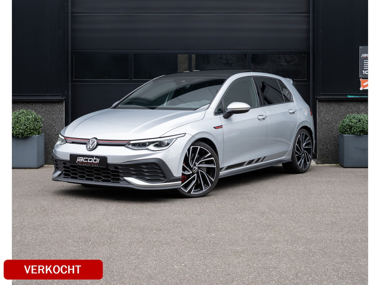 Volkswagen Golf - 8 2.0 TSI GTI Clubsport 300PK | Pano | Keyless | IQ Light | Nardo | Camera | Lane & Side A - AutoWereld.nl