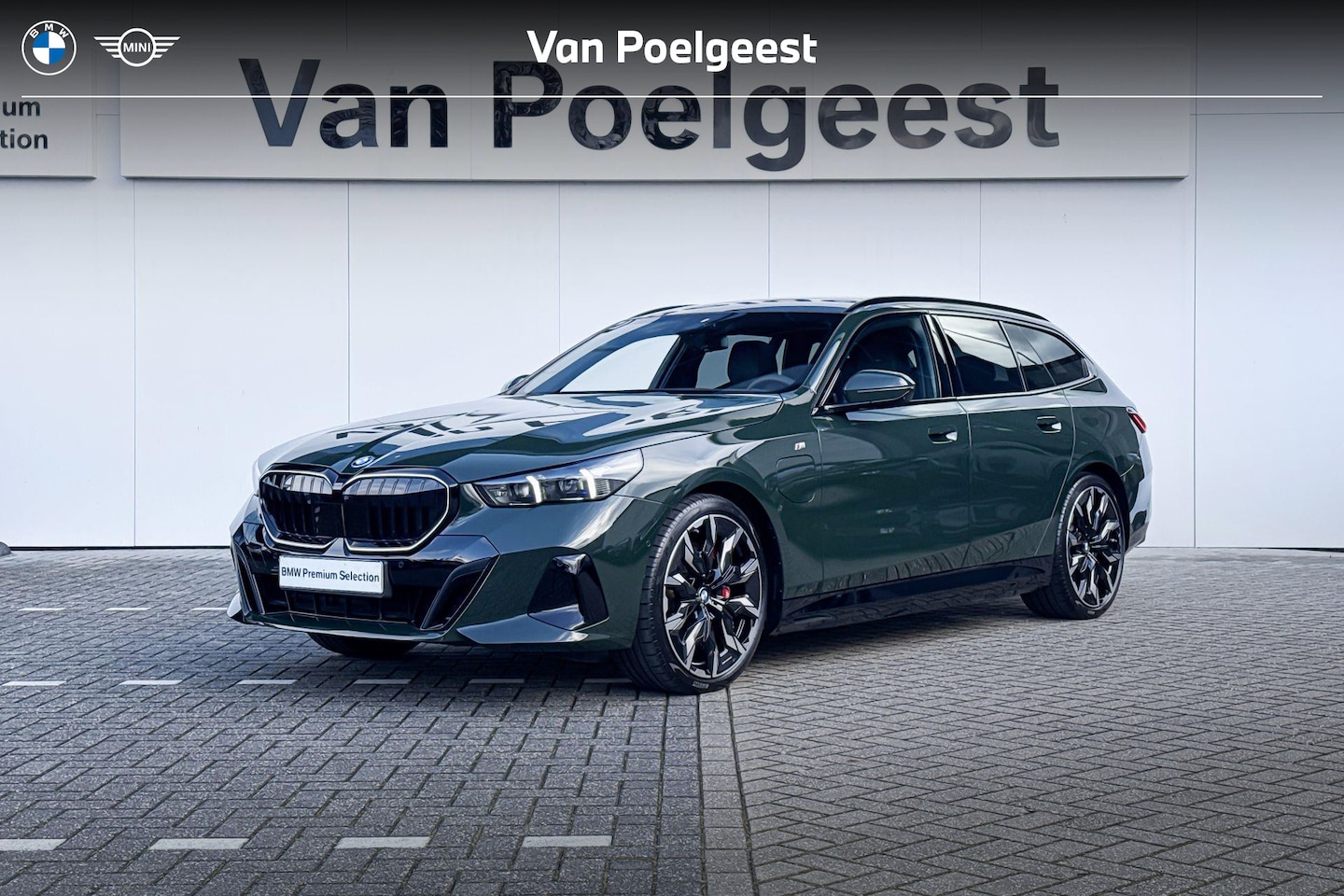 BMW 5-serie Touring - 550e xDrive 550e xDrive - AutoWereld.nl
