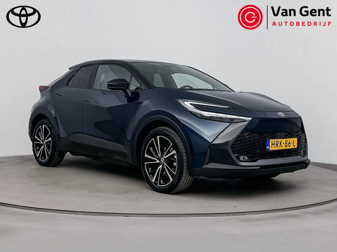 Toyota C-HR - 2.0 Plug-in Hybrid 220 Executive | Warmtepomp | Dodehoek detectie | JBL | Apple Carplay / - AutoWereld.nl