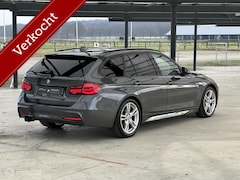 BMW 3-serie Touring - 320i M-Sport NAP/ONDERHOUDSCONTRACT