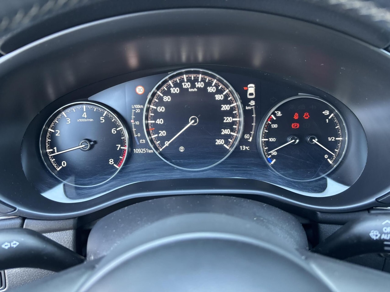 Mazda 3 - 2.0 e-SkyActiv-G M Hybrid 122 Luxury AppleCarPlay/ AndroidAuto/ stuurwielverwarming/ stoel