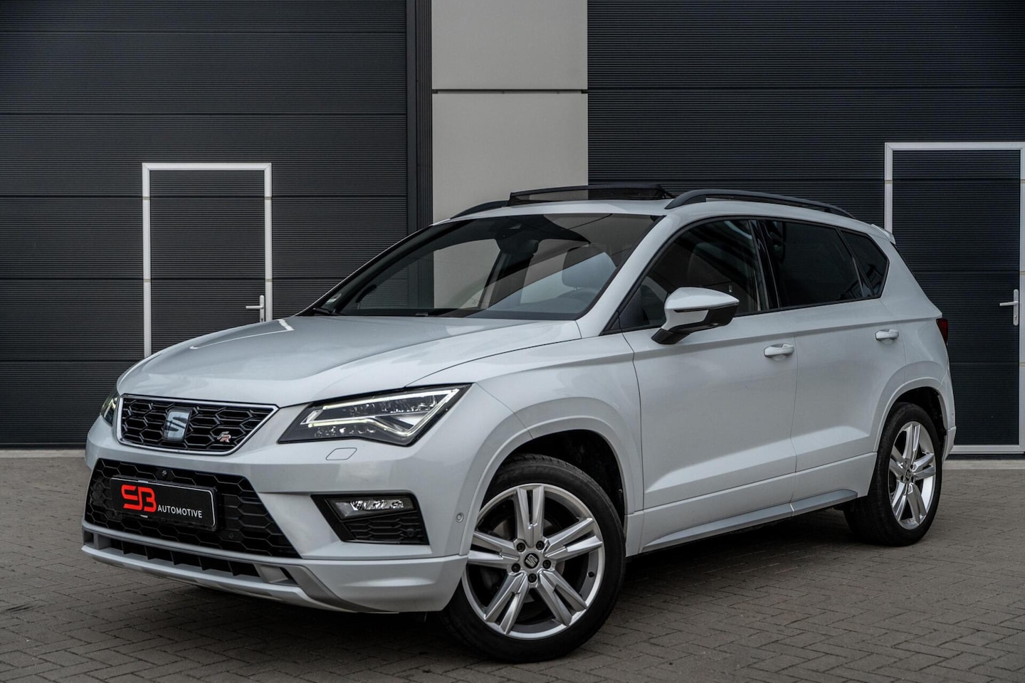 SEAT Ateca - 1.5 TSI FR Adaptive Cruise|LED|360|PANO|BOMVOL! - AutoWereld.nl