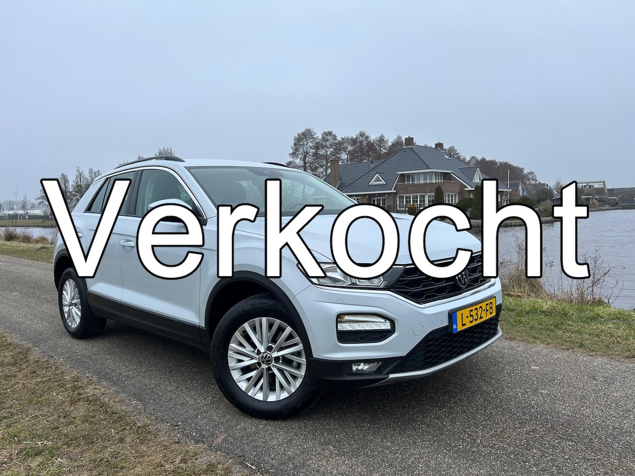 Volkswagen T-Roc - 1.5 TSI Style Adaptive cruise / Trekhaak / Automaat - AutoWereld.nl