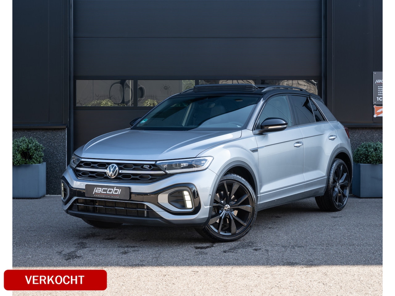 Volkswagen T-Roc - 1.5 TSI 3X R-Line | IQ Lights | Camera Elektr Achterklep | Lane Assis | Front Assis | - AutoWereld.nl