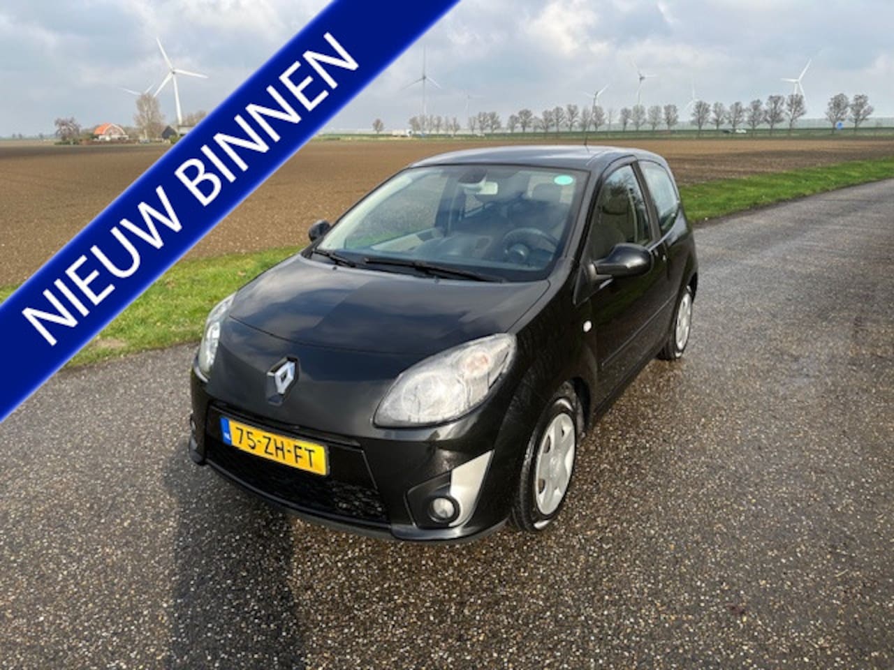 Renault Twingo - 1.2 Dynamique AIrco Cv Nieuwe APK - AutoWereld.nl