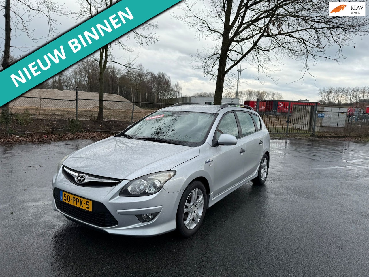 Hyundai i30 CW - 1.4i i-Drive Cool NETTE AUTO RIJDT EN SCHAKELT GOED - AutoWereld.nl