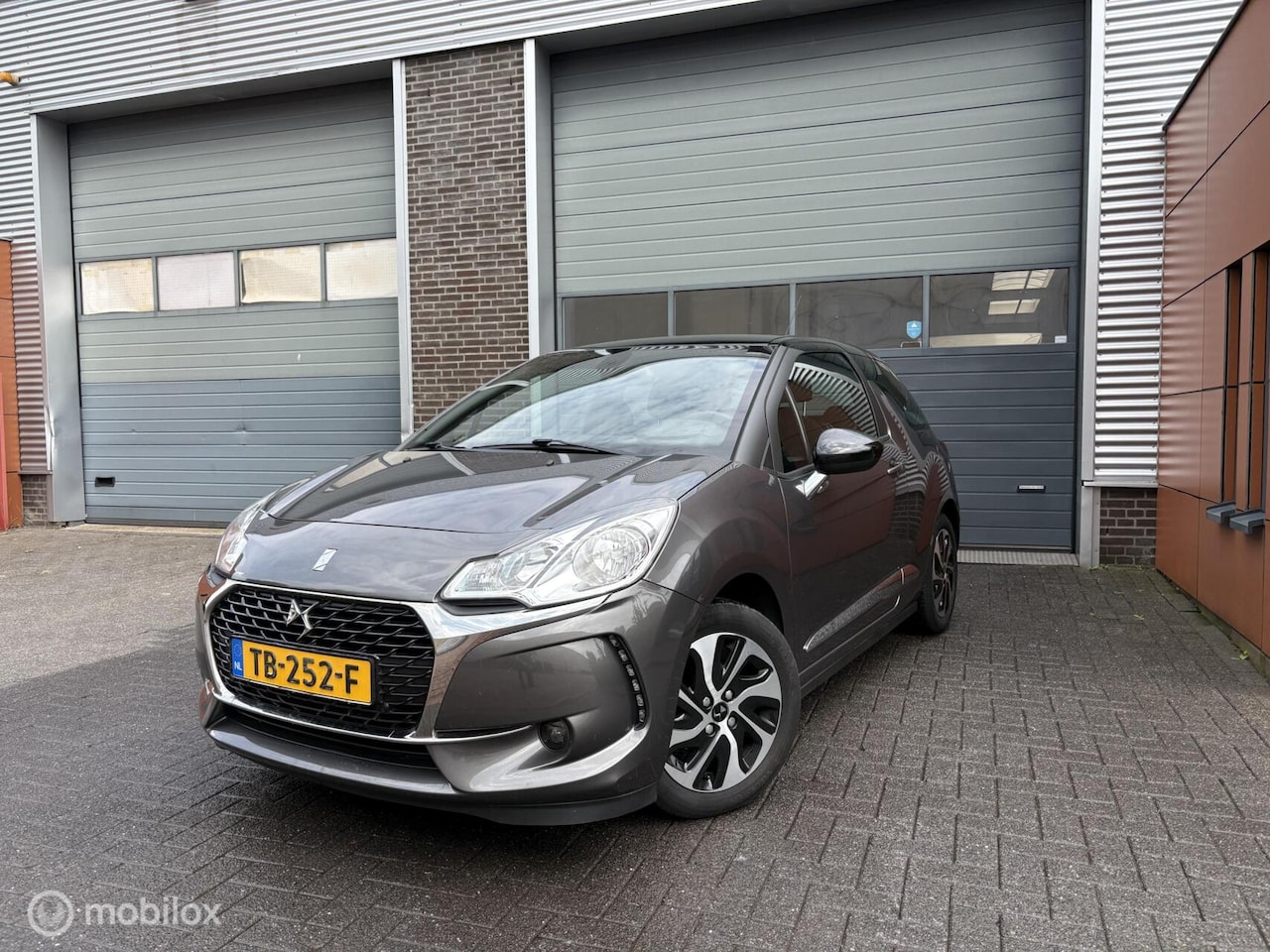 DS 3 - 1.2 PureTech So Chic 1.2 PureTech So Chic - AutoWereld.nl