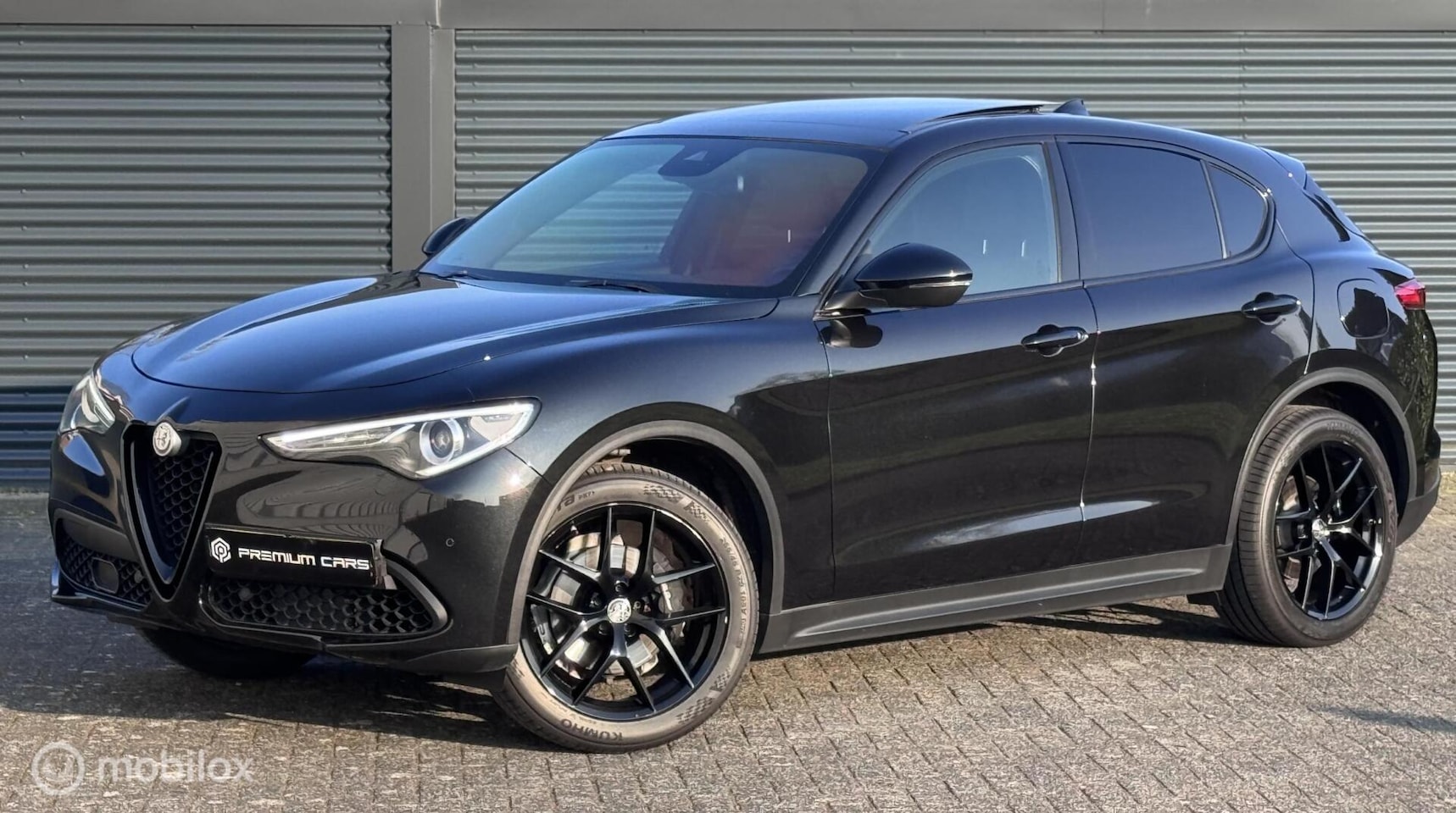 Alfa Romeo Stelvio - 2.0 T 280pk ACC Pano Keyless Trekhaak - AutoWereld.nl