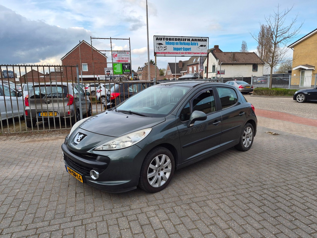 Peugeot 207 - 1.6 VTi XS Automaat. - AutoWereld.nl