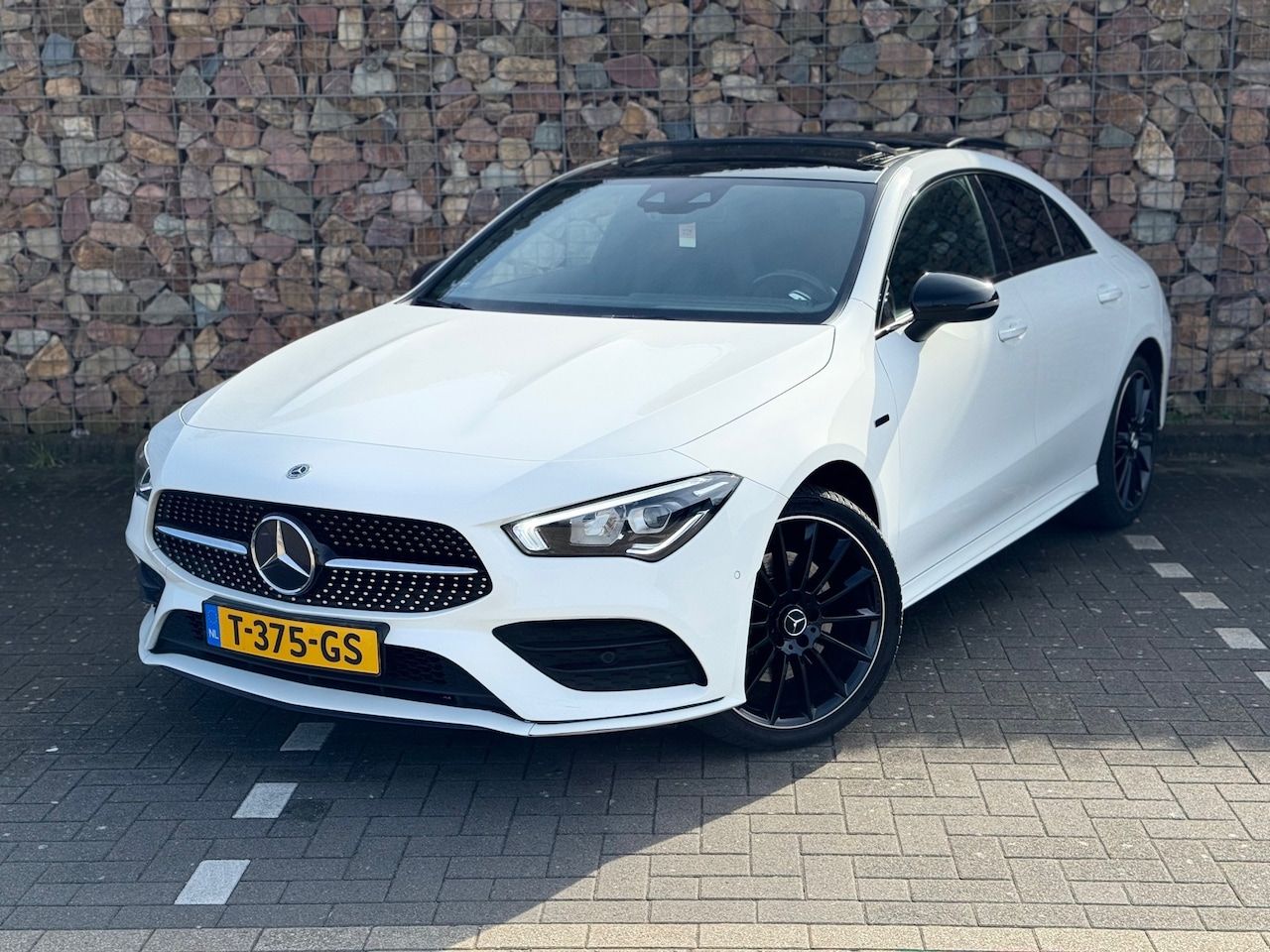 Mercedes-Benz CLA-Klasse - 250 e AMG Line Pano Ambiance Led Plug in Hybride - AutoWereld.nl
