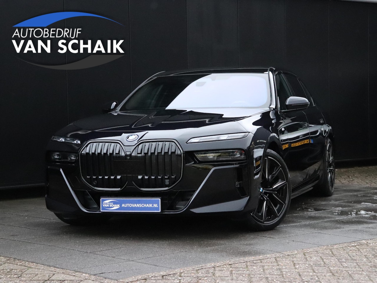 BMW i7 - xDrive60 106 kWh | M SPORT | B&W | SKY-LOUNGE | FOND- THEATER | LEDER | MASSAGE | ICONIC G - AutoWereld.nl