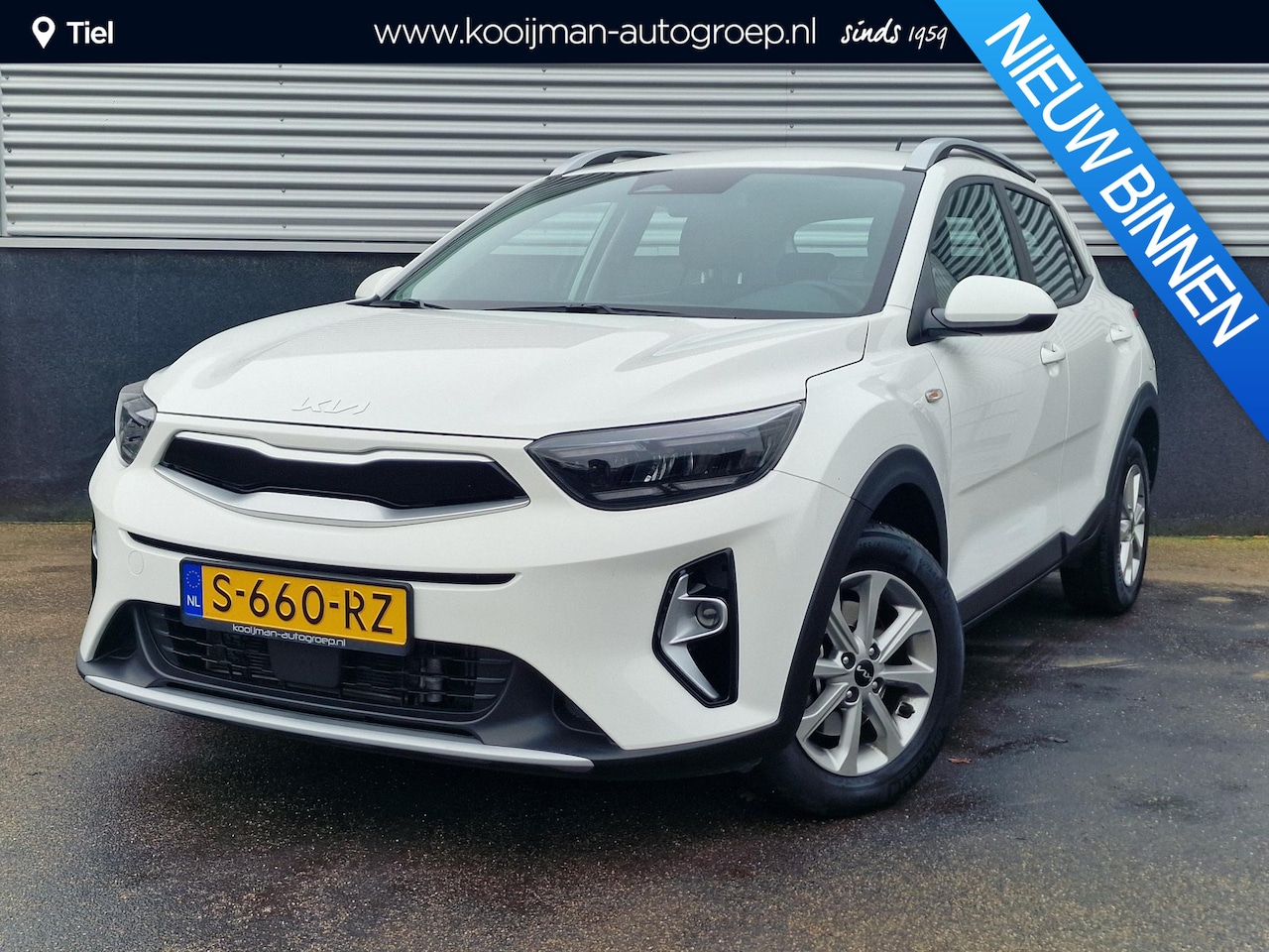 Kia Stonic - 1.0 T-GDi MHEV DynamicLine Nieuw geleverd, Dealeronderhouden, 1e eign. Apple Carplay en/of - AutoWereld.nl