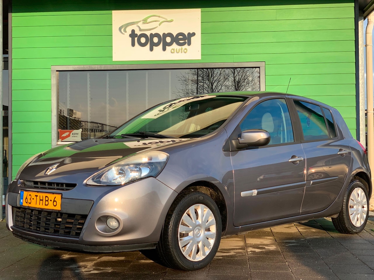 Renault Clio - 1.2 Authentique|1e Eigenaar|Nieuwe APK|Airco| - AutoWereld.nl
