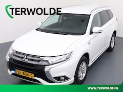 Mitsubishi Outlander - 2.0 PHEV Pure | Trekhaak | Parkeercamera | Apple Carplay/Android Auto |