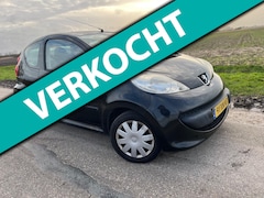 Peugeot 107 - 1.0-12V XS / 5 drs incl apk en airco