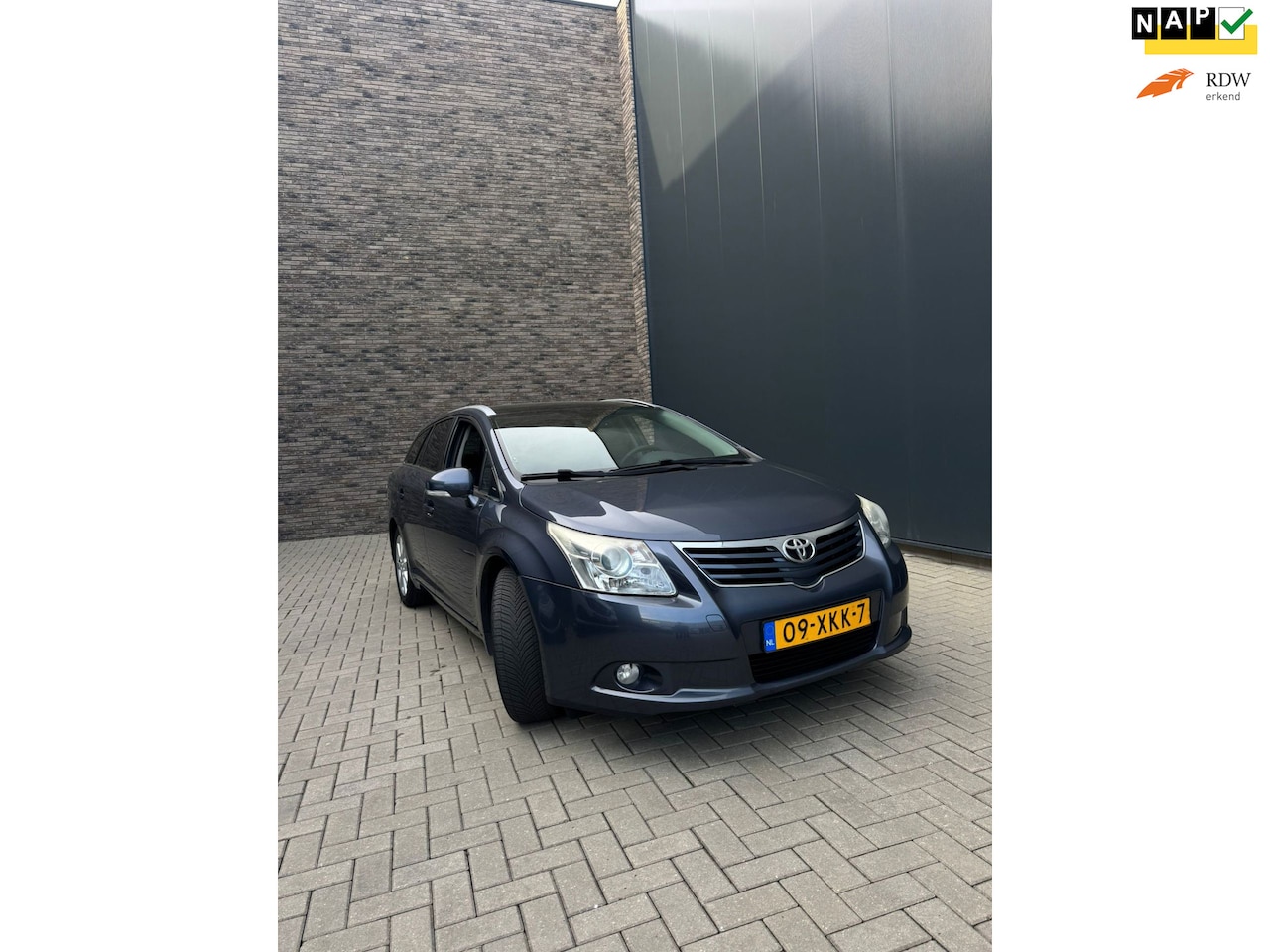 Toyota Avensis Wagon - 2.0 D-4D Executive Business 2.0 D-4D Executive Business - AutoWereld.nl