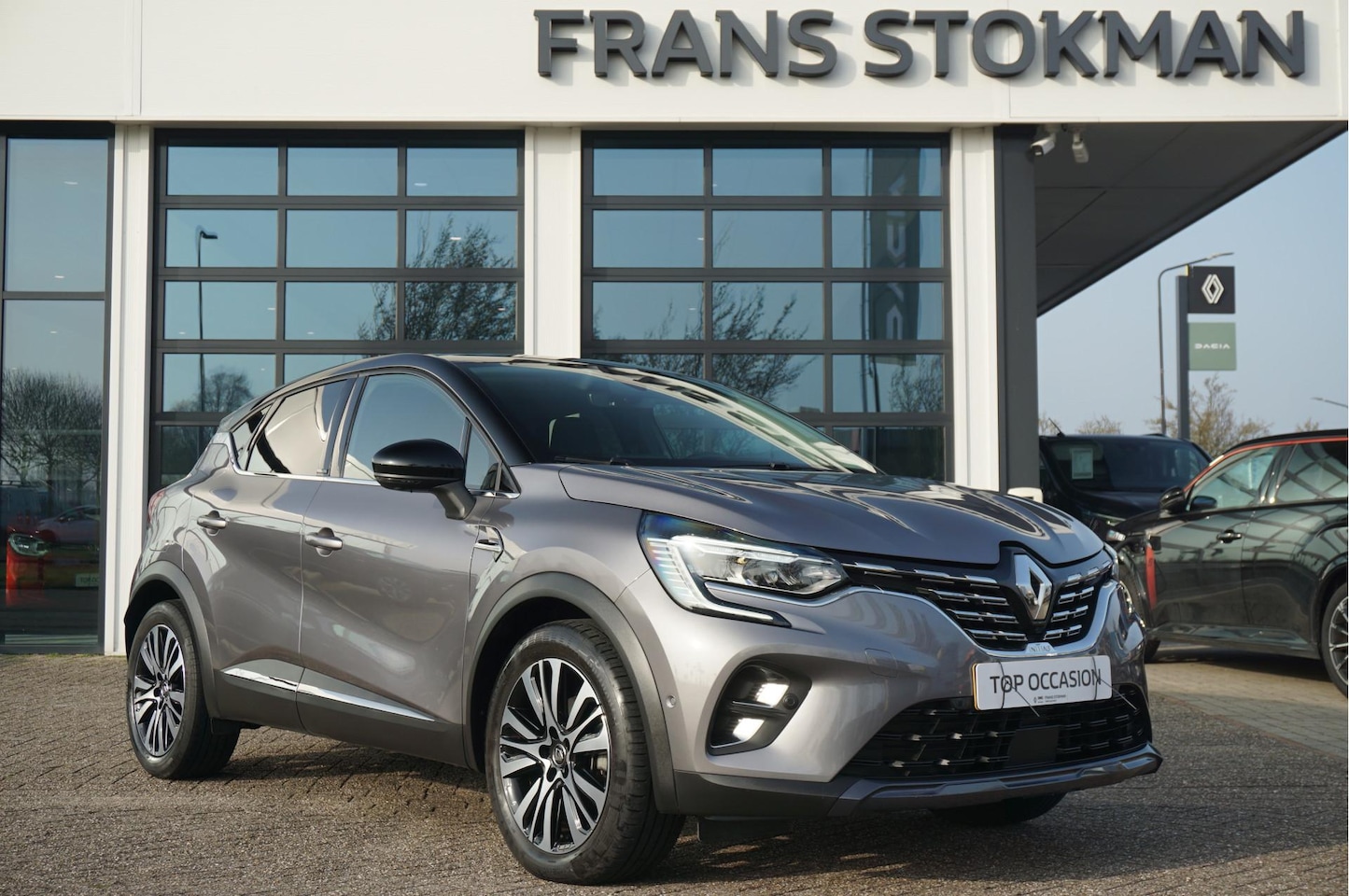 Renault Captur - 1.6 E-Tech Plug-in Hybrid 160 Initiale Paris - AutoWereld.nl