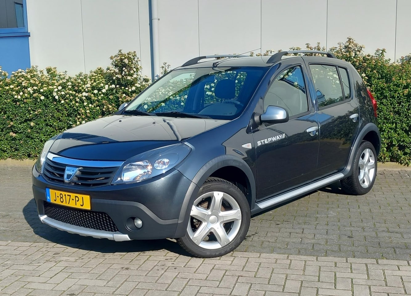 Dacia Sandero Stepway - 1.6 MPI 85pk Airco/Trekhaak - AutoWereld.nl