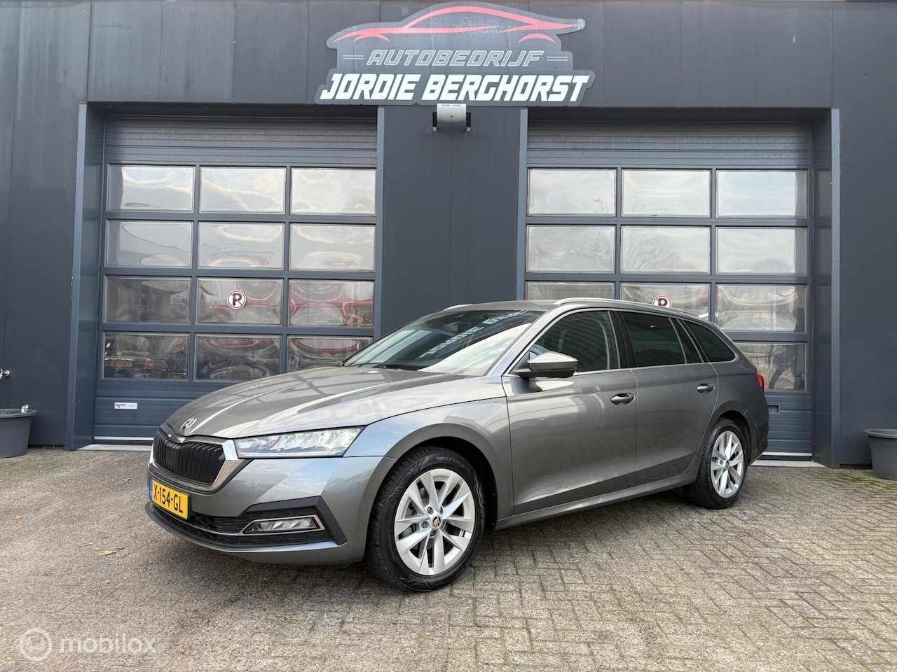 Skoda Octavia Combi - 1.0 TSI Business Edition 1.0 TSI Business Edition - AutoWereld.nl