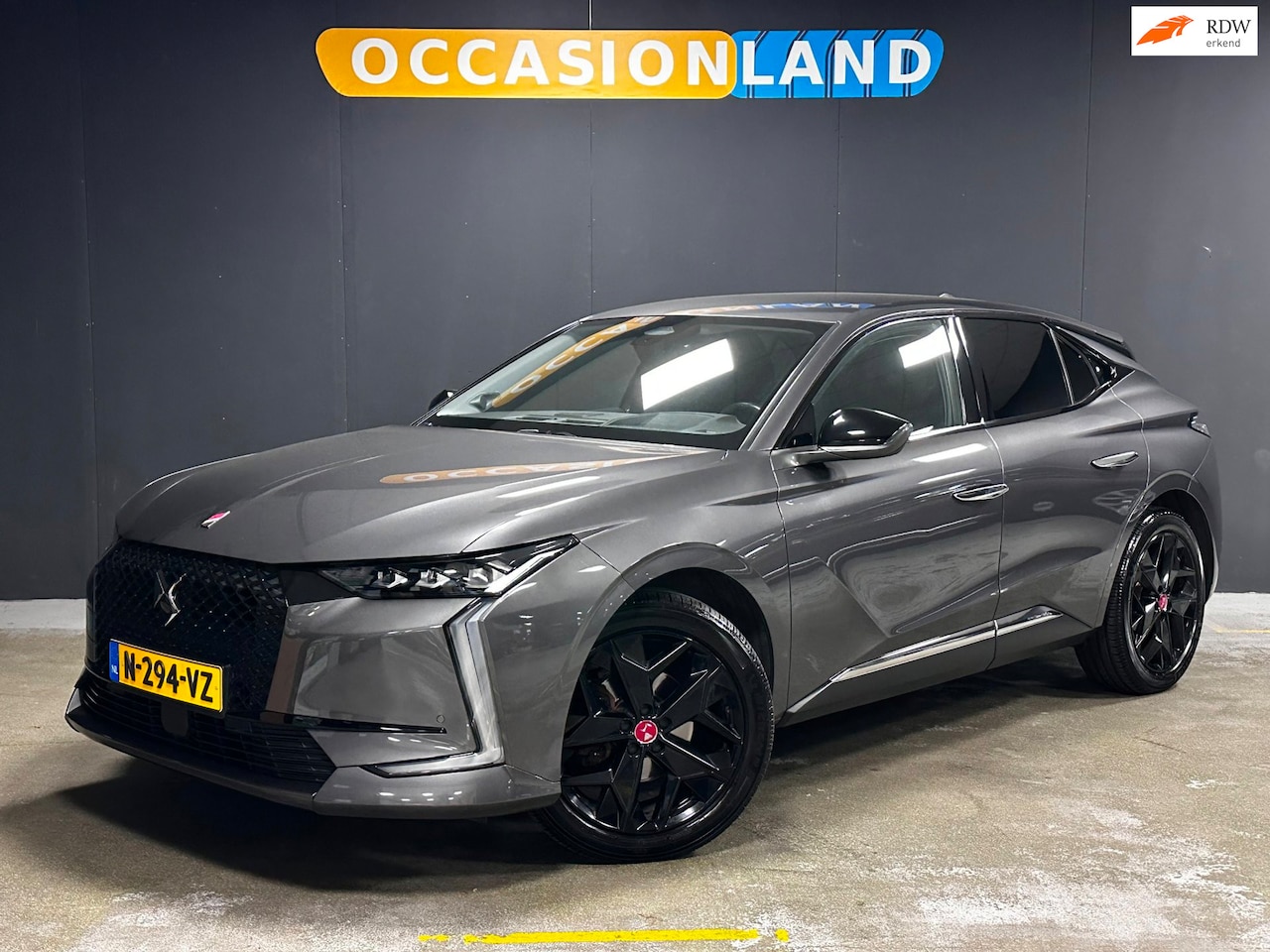 DS 4 - 1.2 PureTech Performance Line+|MATRIX|DODEHOEK|ACC|SFEER|CARPLAY|BLUETOOTH|FOCAL|360CAM|GR - AutoWereld.nl