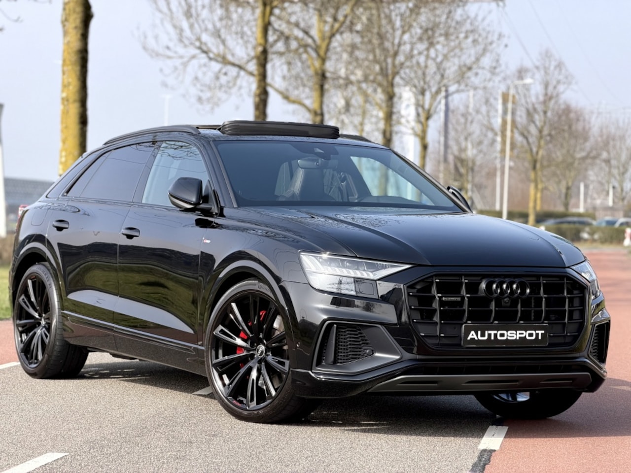Audi Q8 - 55 TFSI e Quattro S-Line Competition Pano Rs Zetels - AutoWereld.nl