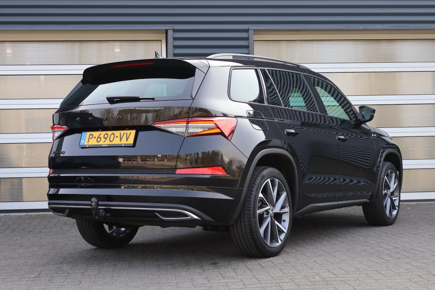 Skoda Kodiaq - 1.5 TSI 150pk DSG Sportline Business | Voorstoelen Verwarmd/ Geventileerd | Adaptive Cruis - AutoWereld.nl