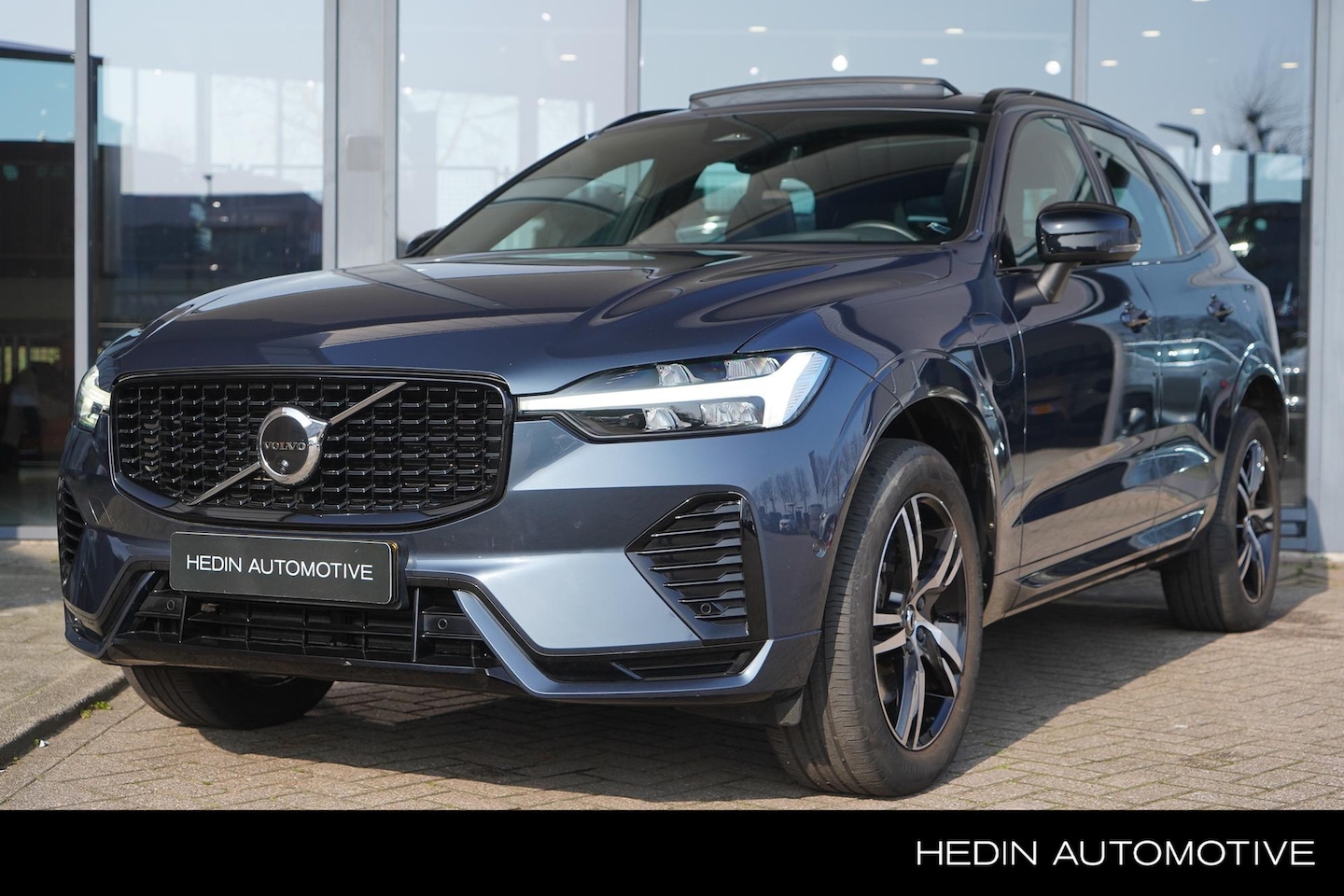Volvo XC60 - 2.0 T6 Plug-in hybrid AWD Inscription | Elek. Stoelen + Geheugen | Stoel & Stuurverwarming - AutoWereld.nl