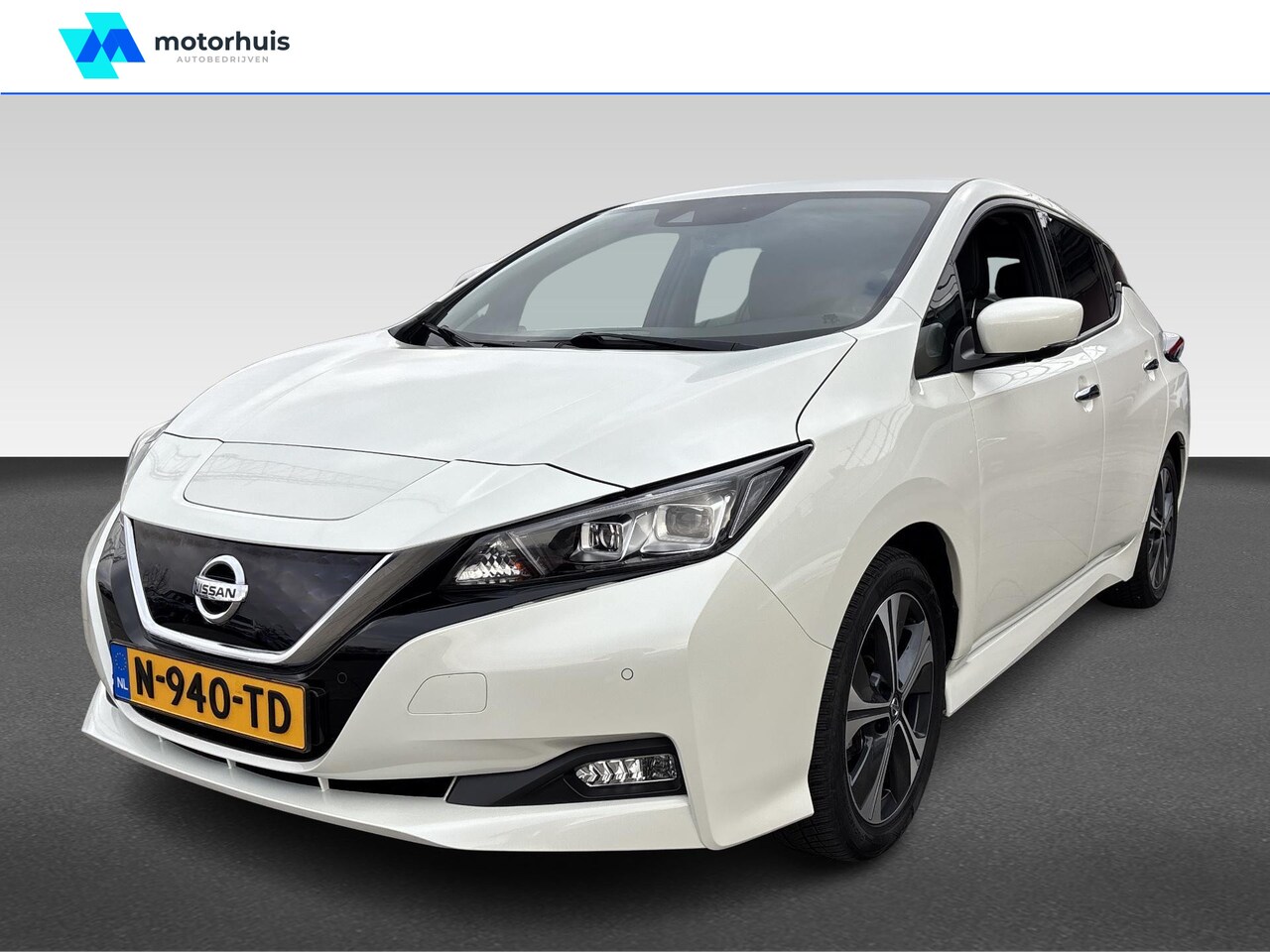 Nissan LEAF - Electric 40kWh Tekna AUTOMATIC - AutoWereld.nl