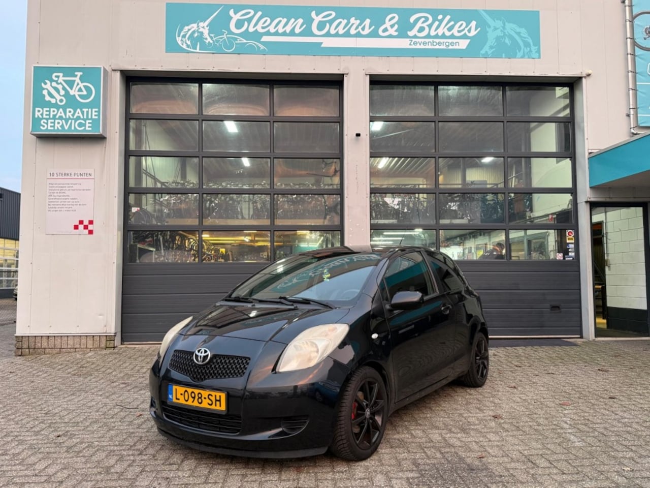 Toyota Yaris - 1.0 VVT-i 1.0 VVTi - AutoWereld.nl