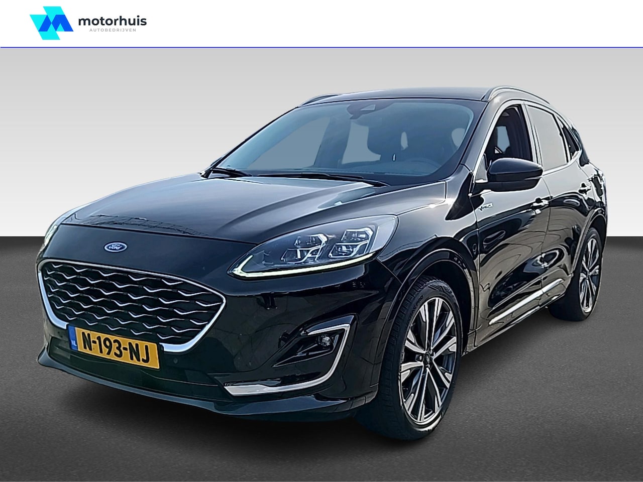 Ford Kuga - 1.5 EcoBoost 150PK 2WD Vignale MANUAL - AutoWereld.nl
