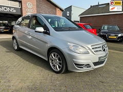 Mercedes-Benz B-klasse - 180 Blue Efficiency. Business Class. Airco. Navi. Trekhaak