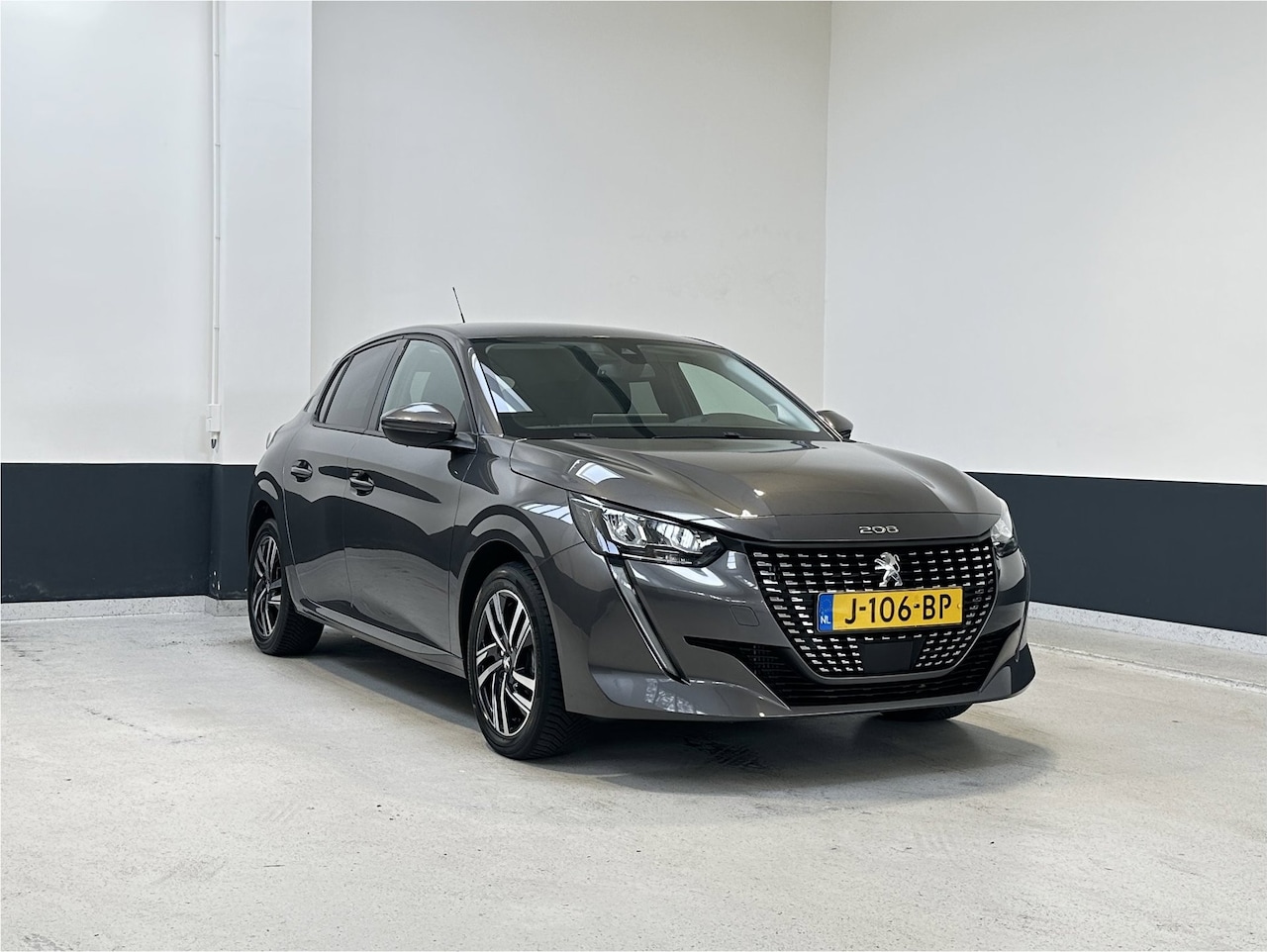 Peugeot 208 - 1.2 PureTech Blue Lease Allure | NL | 2 Eig | Camera | Apple Carplay/ Android Auto | - AutoWereld.nl