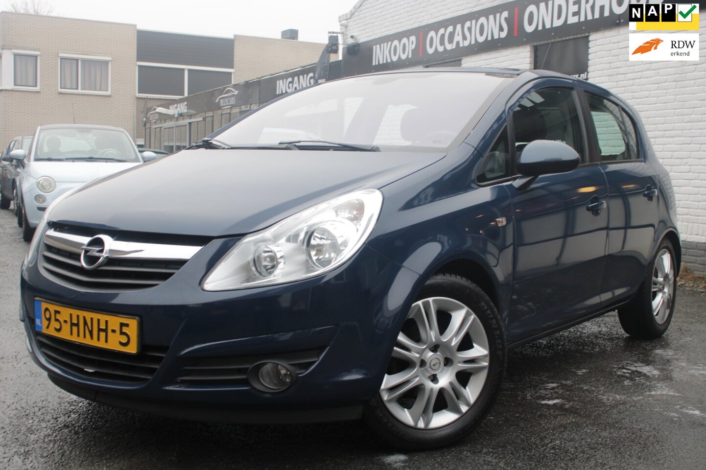 Opel Corsa - 1.4-16V Cosmo | Airco | Cruise control | Elec ramen | Parkeer sensor achter - AutoWereld.nl