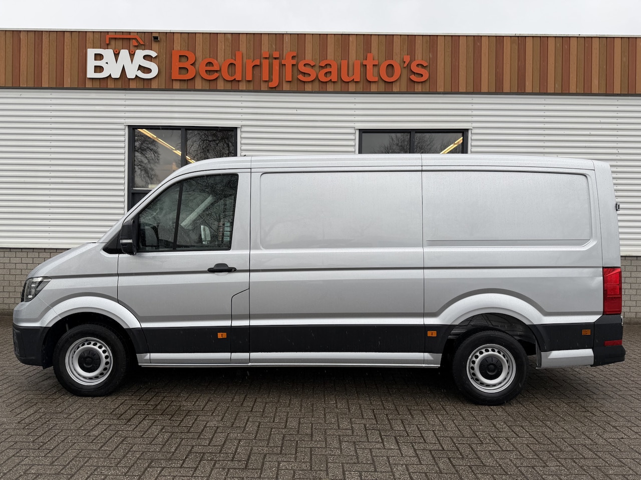 Volkswagen Crafter - 35 2.0 TDI L3H2 Comfortline ( voorheen L2H1 ) / vaste prijs rijklaar € 17.950 ex btw / eur - AutoWereld.nl