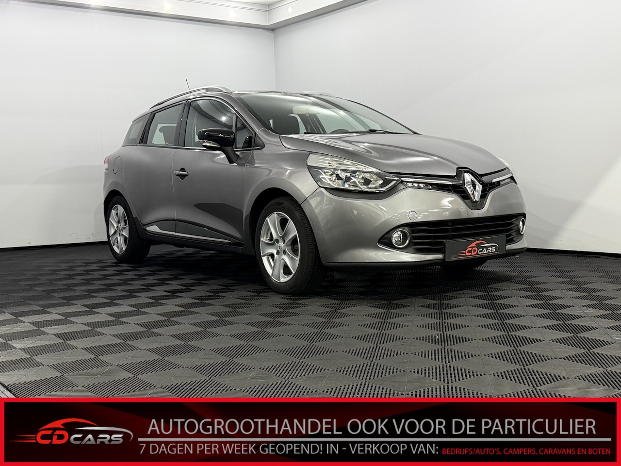 Renault Clio Estate - 0.9 TCe Expression Airco, Navi, Cruise control, Radio, Mistlamp, Lichtmetalen velgen, Keyl - AutoWereld.nl