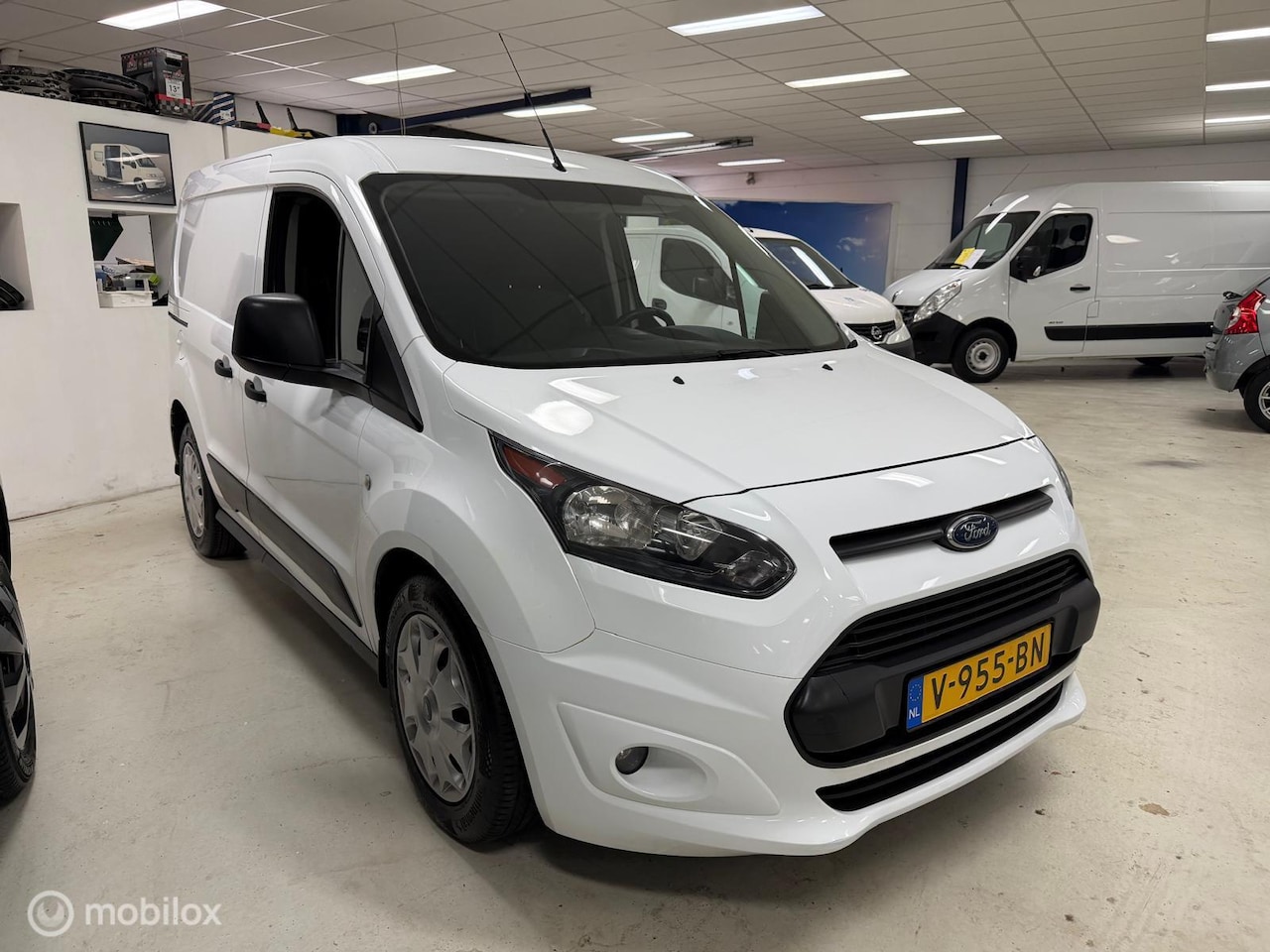 Ford Transit Connect - 1.5 TDCI L1 Airco Cruise - AutoWereld.nl