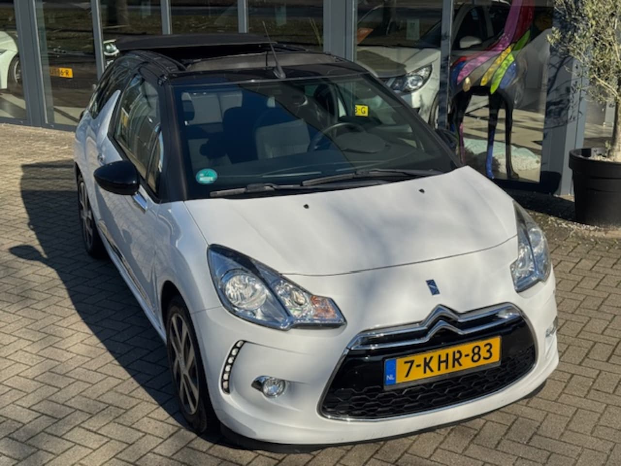 Citroën DS3 Cabrio - 1.2 VTi Chic 1.2 VTi Chic - AutoWereld.nl