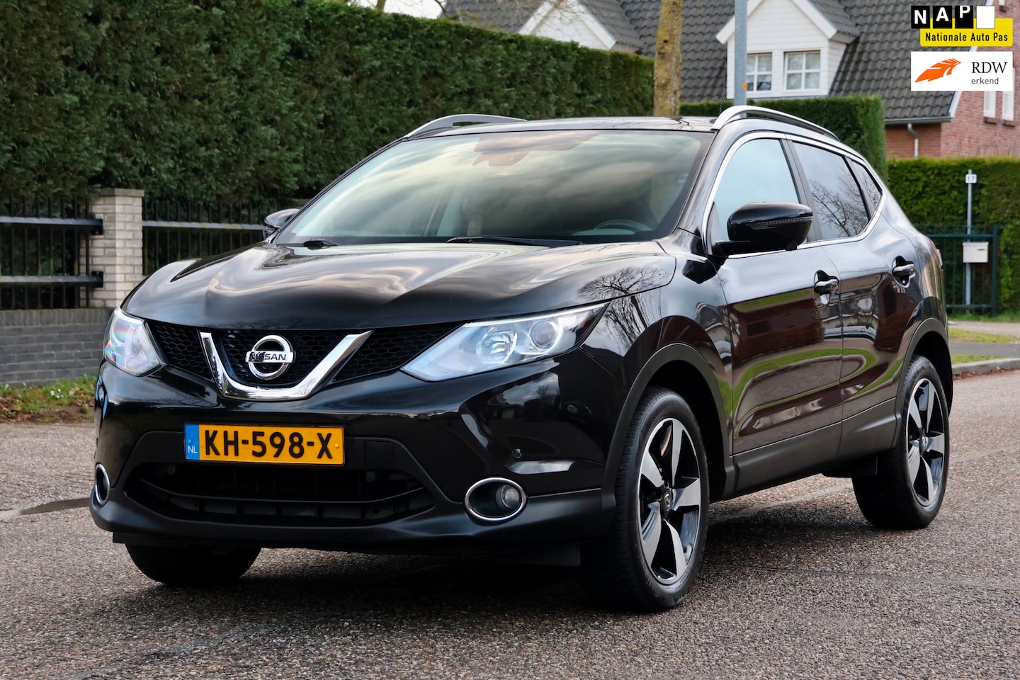 Nissan Qashqai - 1.2 N-Connecta | PANO | NAVI | CLIMA | CRUISE | 360 CAMERA | MOOIE GOED ONDERHOUDEN AUTO | - AutoWereld.nl