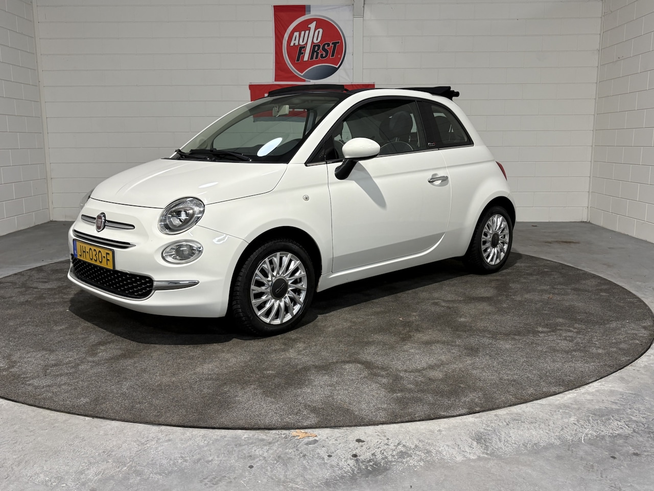 Fiat 500 C - 1.2 Lounge 1.2 Lounge, Cabriolet, Lage km stand, Org NL auto, Airco, Lichtmetaal, Parkeersensoren ach - AutoWereld.nl