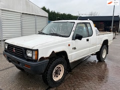 Mitsubishi L 200 - 2.5 Club Cab 4x4 Schuurvondst origineel NL Auto