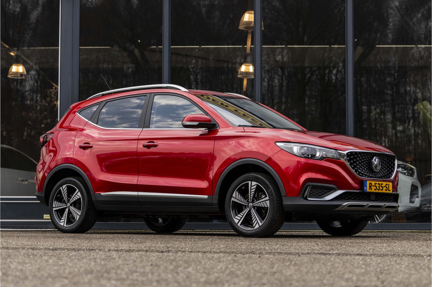 MG ZS - Luxury 45 kWh - AutoWereld.nl