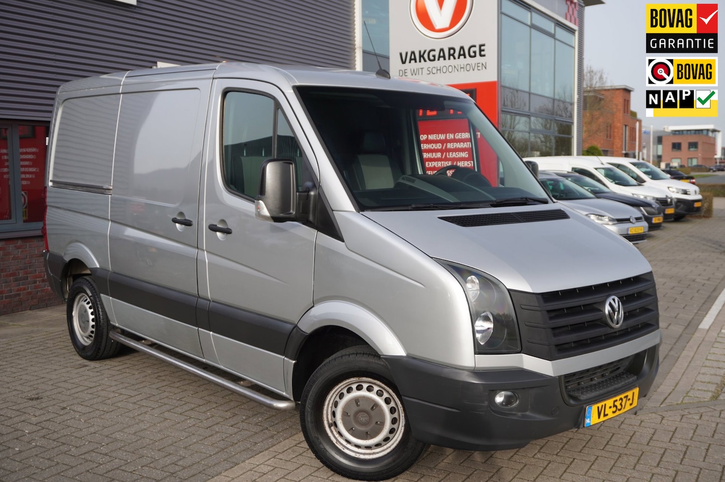 Volkswagen Crafter - 35 2.0 TDI L1H1 / Trekhaak / Eerste eigenaar / Lage KM stand / 2800 KG trekgewicht - AutoWereld.nl