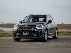 MINI Countryman - 1.5 Cooper S E ALL4 Essential CAMERA / NAVI / CARPLAY / AIRCO / ZWART / STOELVERWARMING