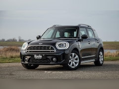 MINI Countryman - 1.5 Cooper S E ALL4 Essential CAMERA / NAVI / CARPLAY / AIRCO / ZWART / STOELVERWARMING