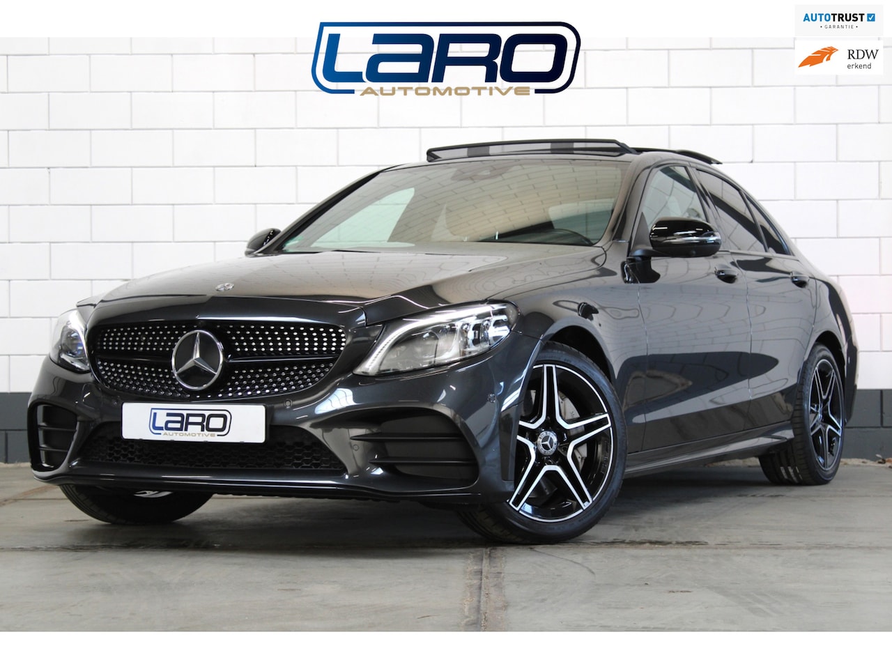 Mercedes-Benz C-klasse - 300 e AMG Line NL | Pano 360 cam Multibeam Sfeer CarPlay Night Keyless - AutoWereld.nl