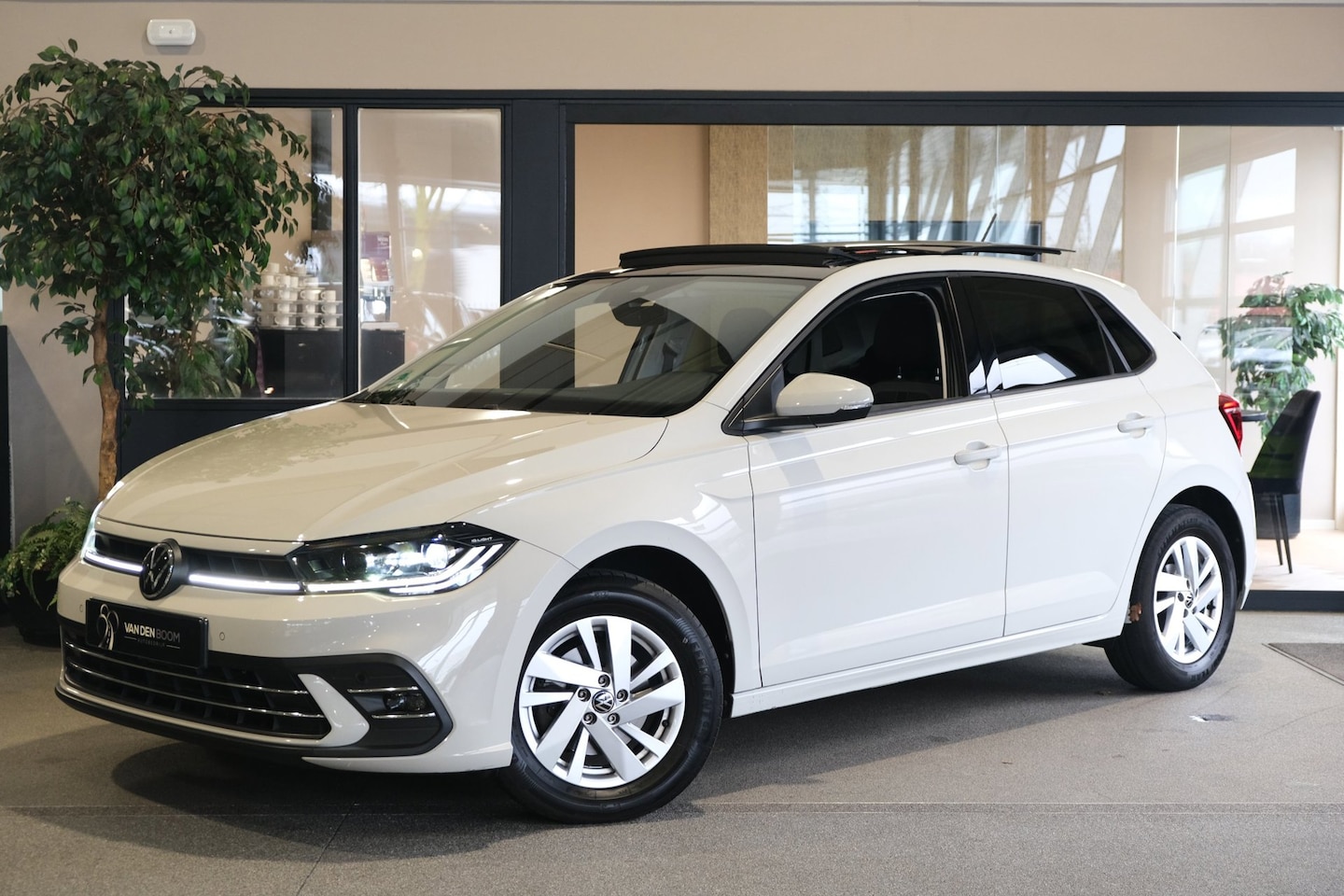 Volkswagen Polo - 1.0 TSI Style DSG Pano Led Acc Pdc Virtual ASCOT Grey - AutoWereld.nl