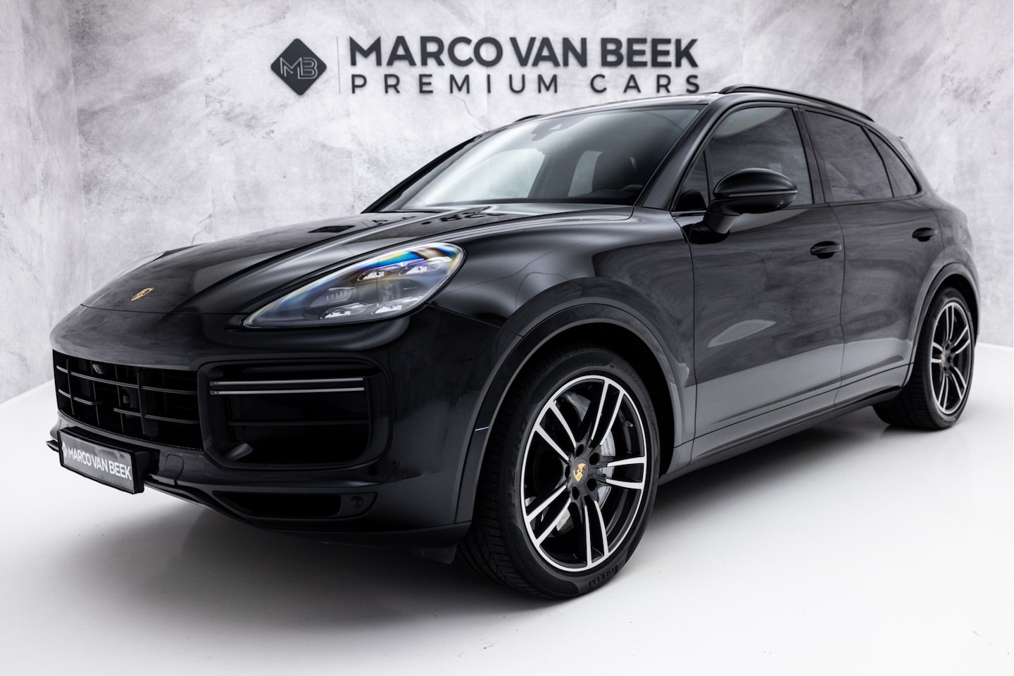 Porsche Cayenne - 4.0 Turbo | Pano | Luchtvering | Soft Close | PDLS+ - AutoWereld.nl