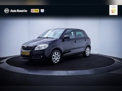 Skoda Fabia - 1.4-16V Sprint SCHUIFDAK | CARPLAY | CLIMA | CRUISE | TREKHAAK | PDC | LMV