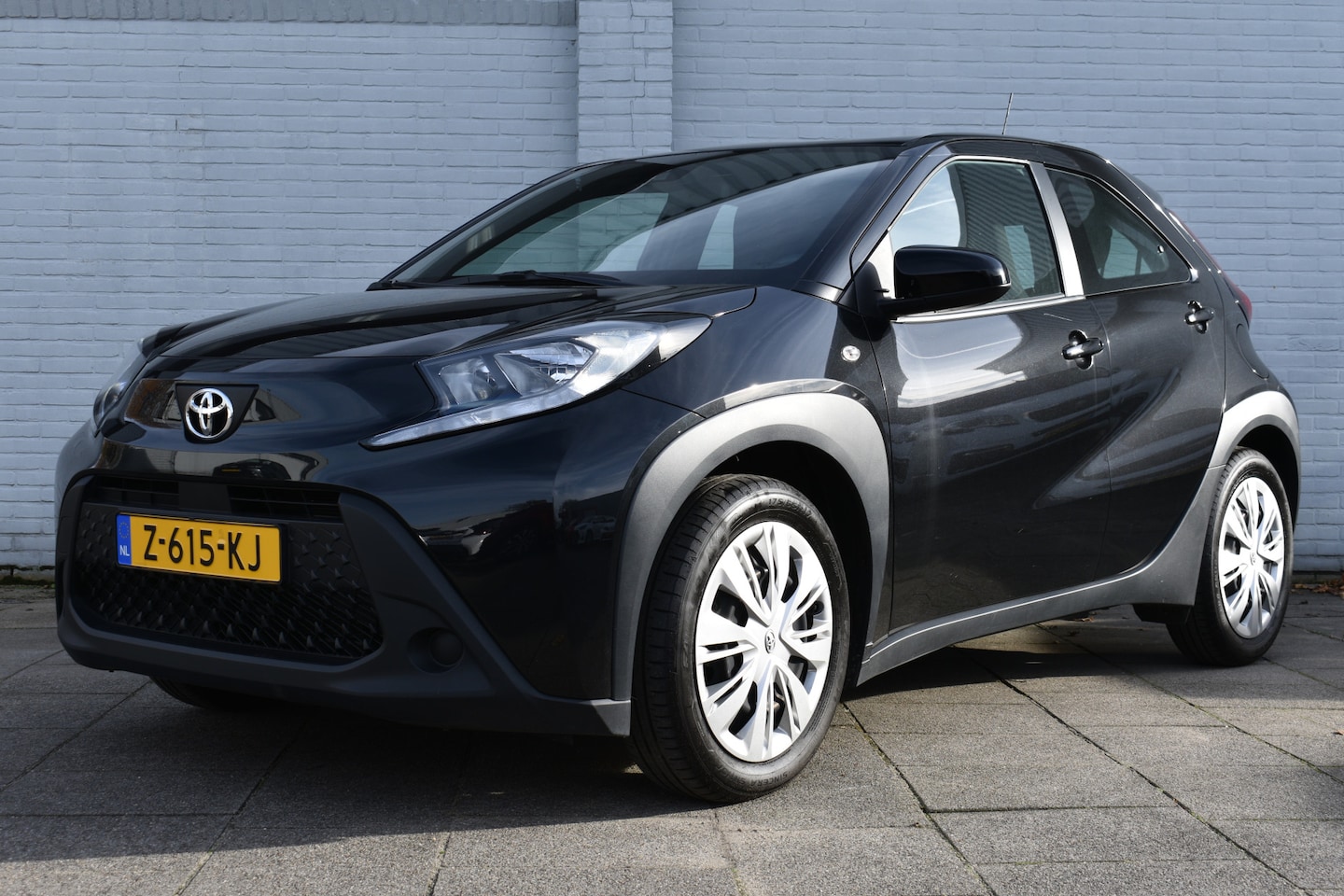 Toyota Aygo X - 1.0 VVT-i MT Play | Parkeerhulp camera | Cruise control | Demonstratieauto, wordt mee gere - AutoWereld.nl
