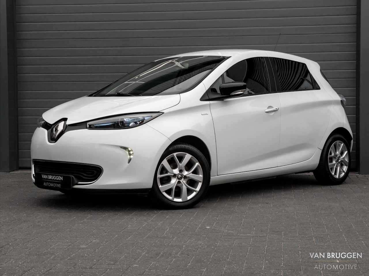 Renault Zoe - R110 Limited 41 kWh Koop Accu 109pk NAP - AutoWereld.nl